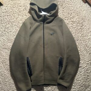 Mens Nike Tech